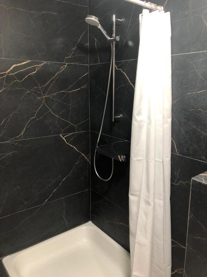 Zentrale Innenstadt-Wohnung Würzburg Kültér fotó